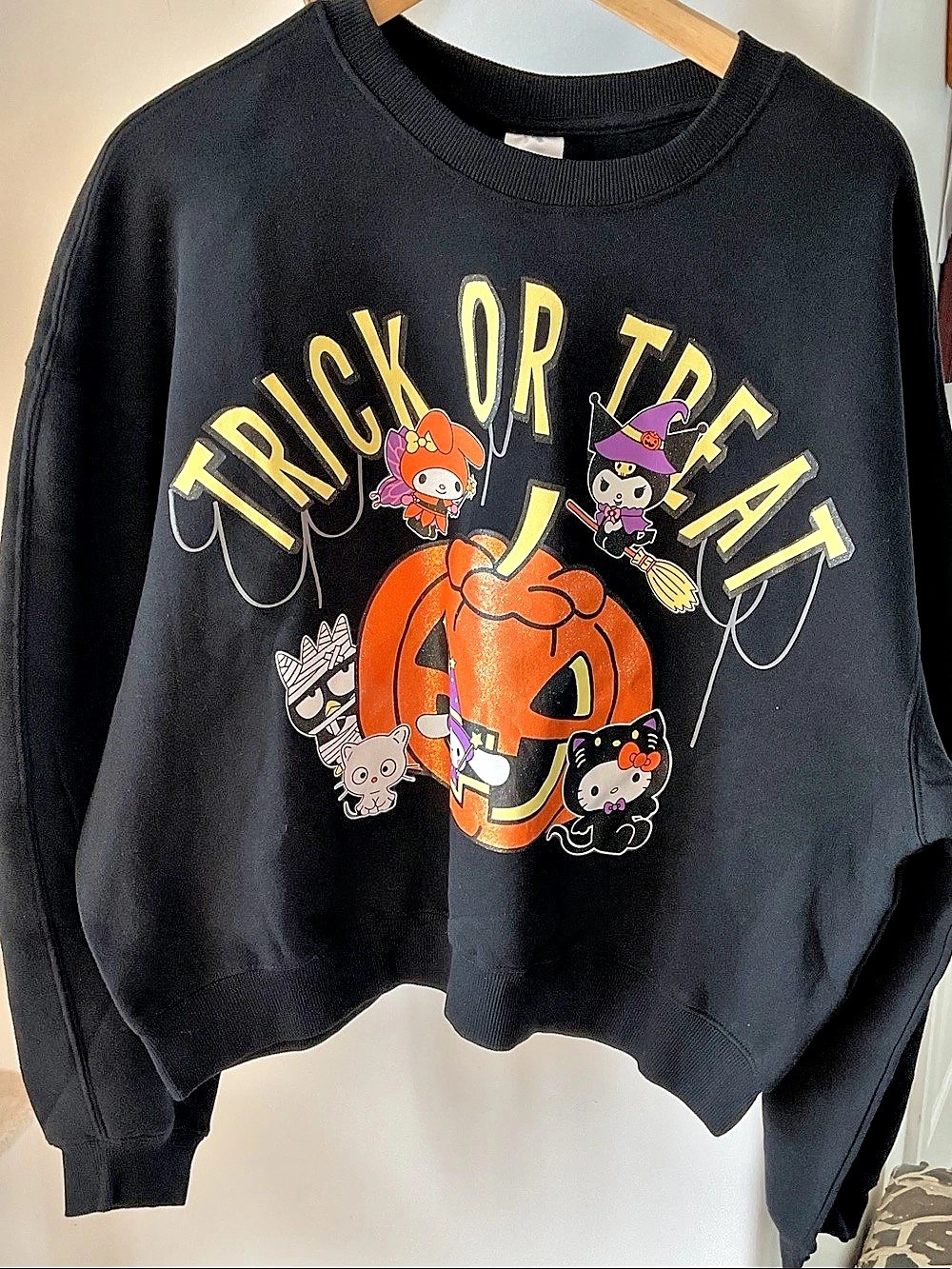 Hello Kitty and Friends Trick or Treat Sweatshirt Black Size